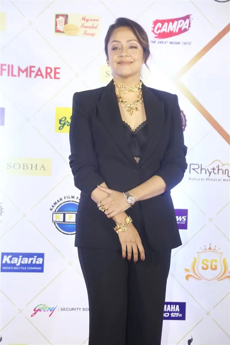 Tollywood Celebraties at Filmfare Awards South 2024 Red Carpet